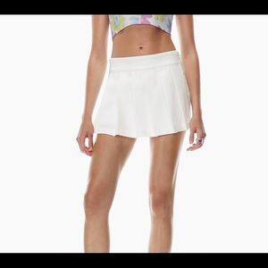 Aritzia Sunday best Rowan skort NWT sz 2